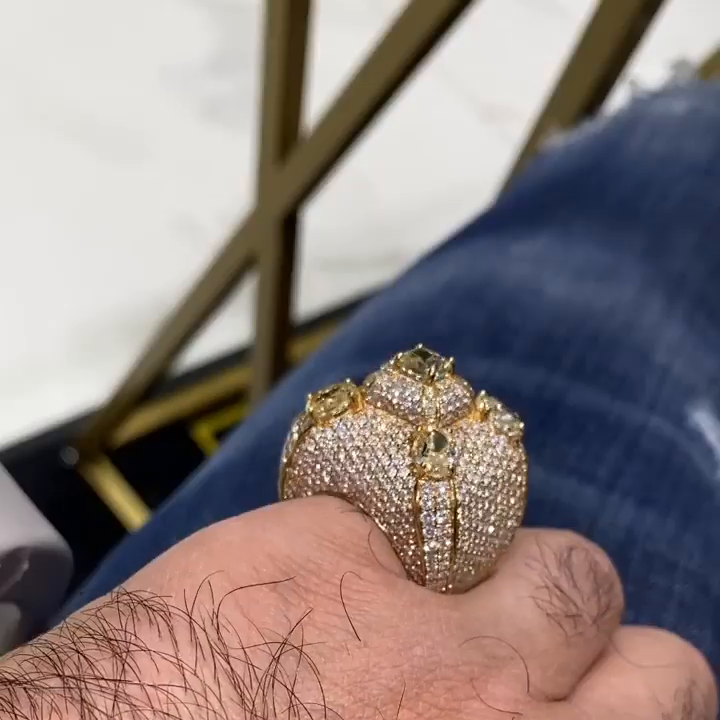 Luxury 6ctw Round Cut Center Stone With 4 Oval Cut Yellow Sapphires Handmade Men's Ring