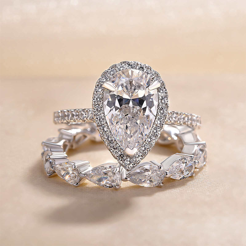 Pear Cut Engagement Ring & Heart-Shaped Wedding Band Sets