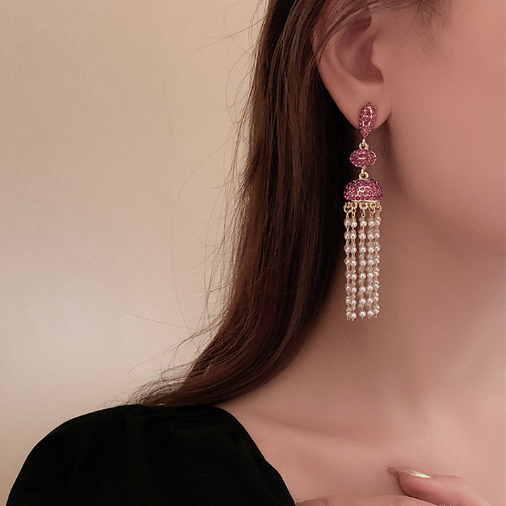 Rhinestones Paved Drop Earrings With Pearl Fringe
