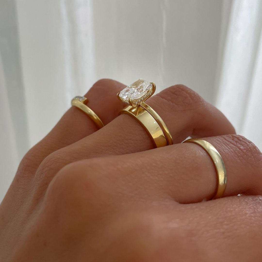 2PCS Golden Tone Hidden Halo Radiant Cut Plain Matching Band Bridal Set