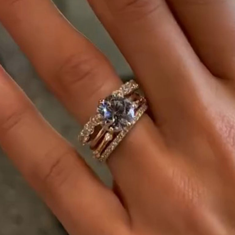 Gorgeous 4PCS Round Cut Sterling Silver Bridal Set