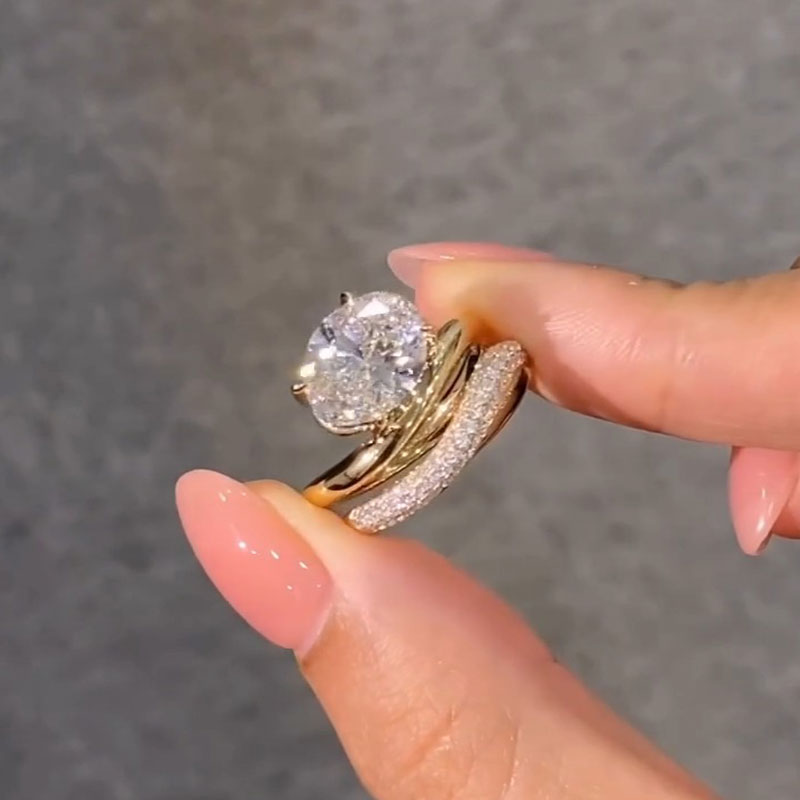 Stunning 2PCS Oval Cut Sterling Silver Bridal Set