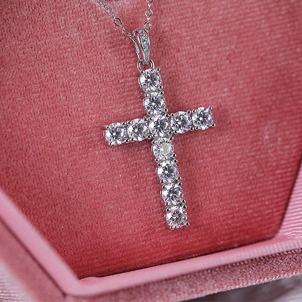 Classic Cross Design Sterling Silver Moissanite Pendant Necklace