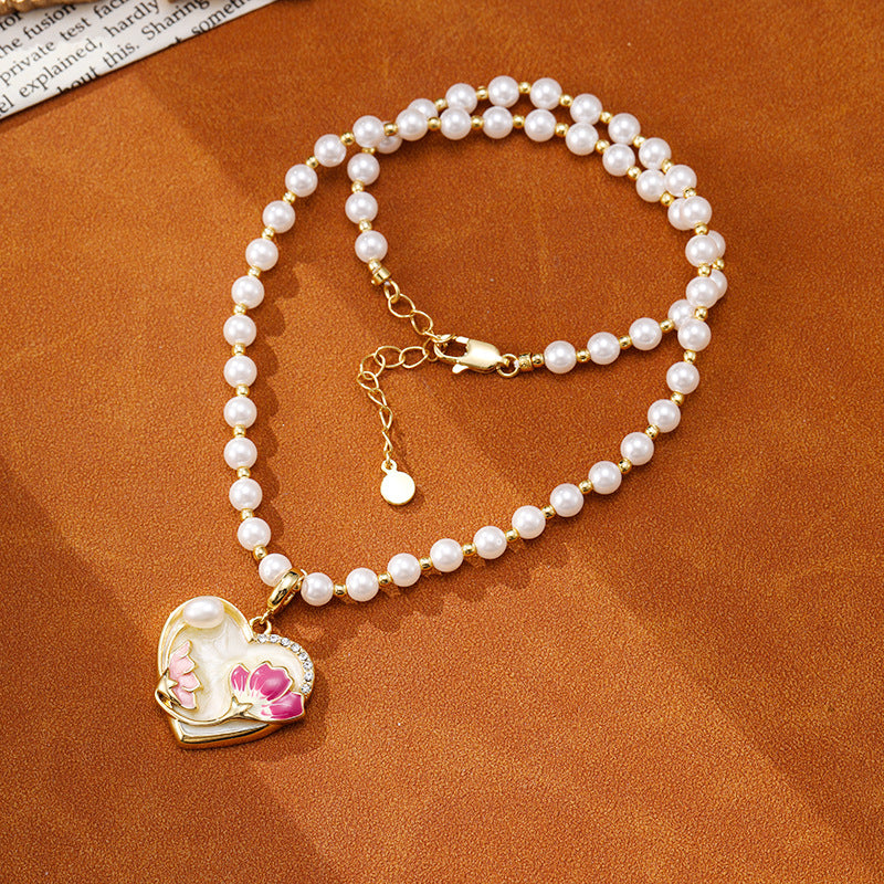 Retro Flower Heart Design Pearl Neckalce