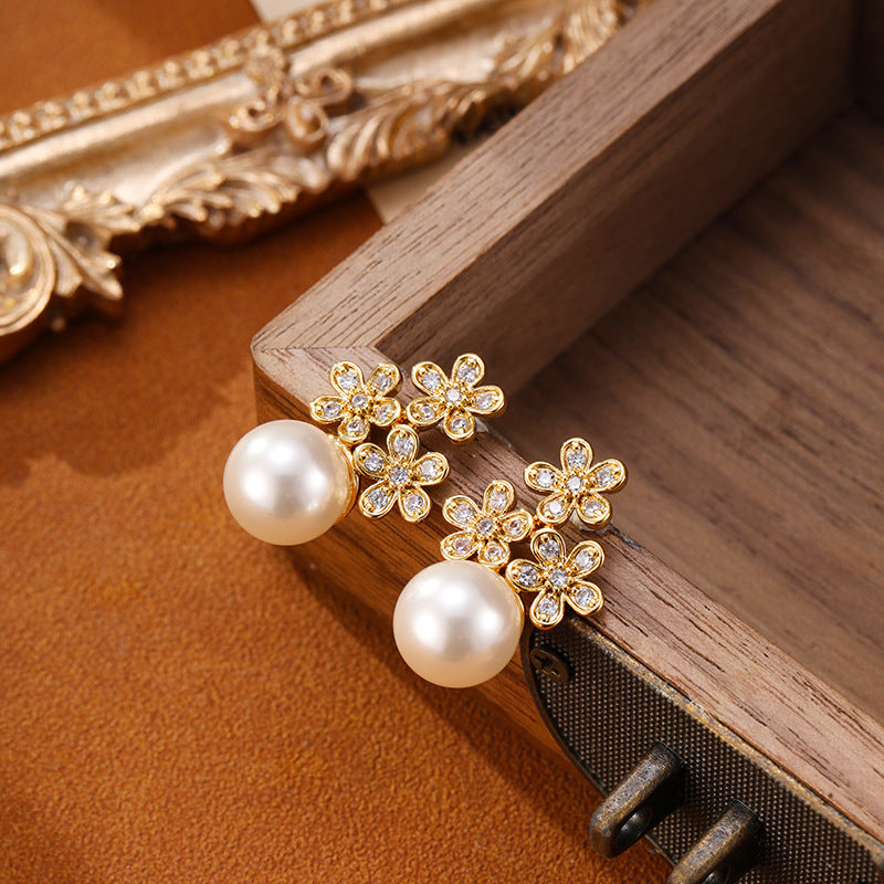 Sweet Flowers Pearl Design 18K Gold Plated Neckalce and Earrings
