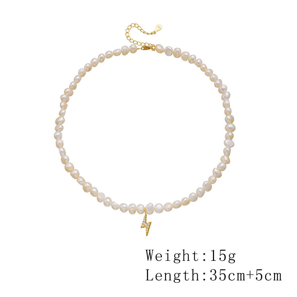 Elegant Pearls Necklace For Mom