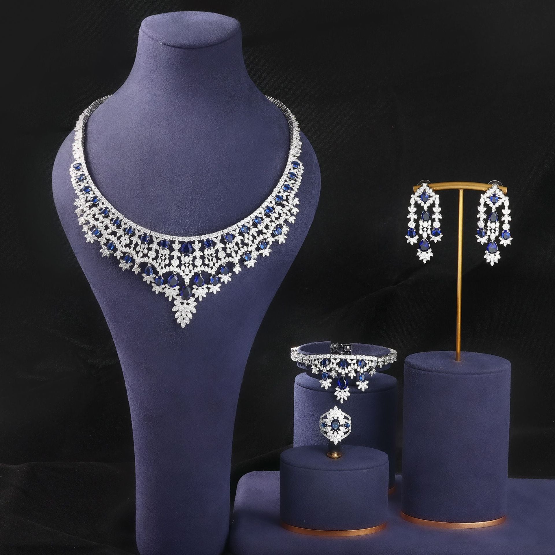 Elegant and Luxurious 4 Pcs Bridal Jewelry Set