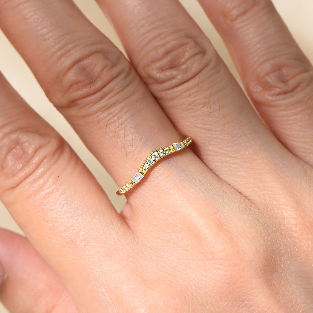 V-shaped Crown Sterling Silver Band