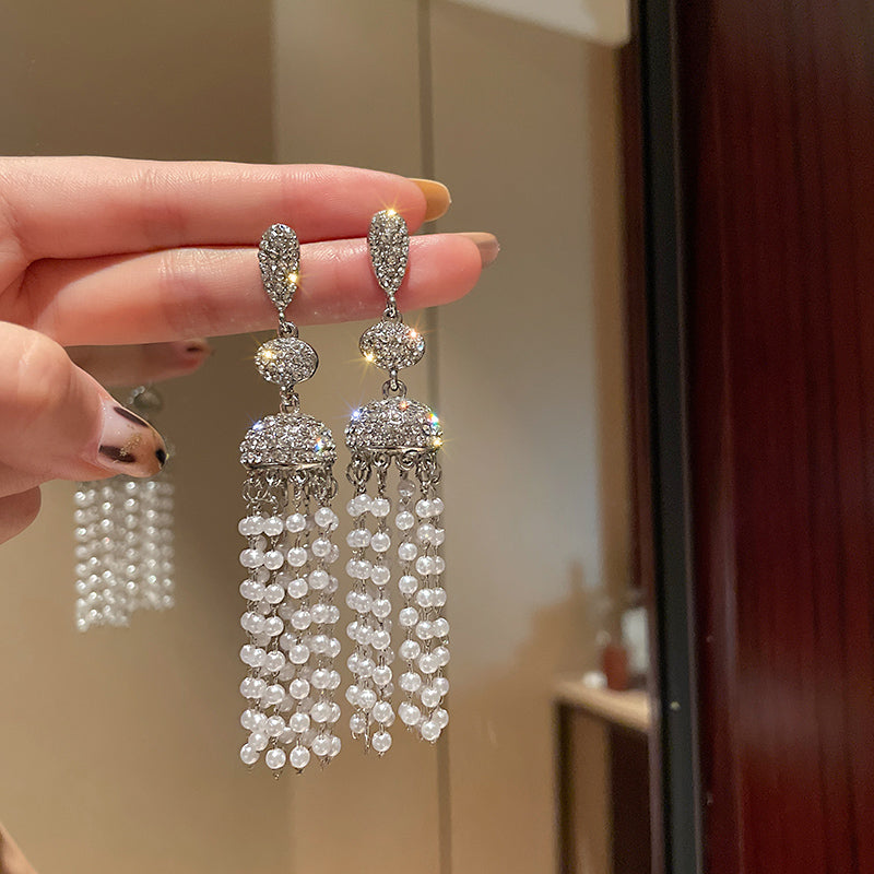 Rhinestones Paved Drop Earrings With Pearl Fringe