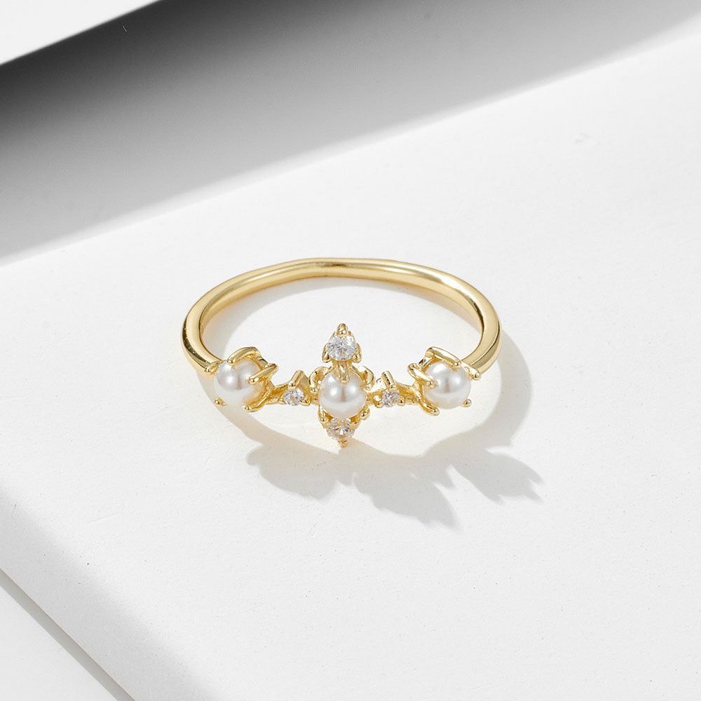 Crown Design Pearl Sterling Silver Ring