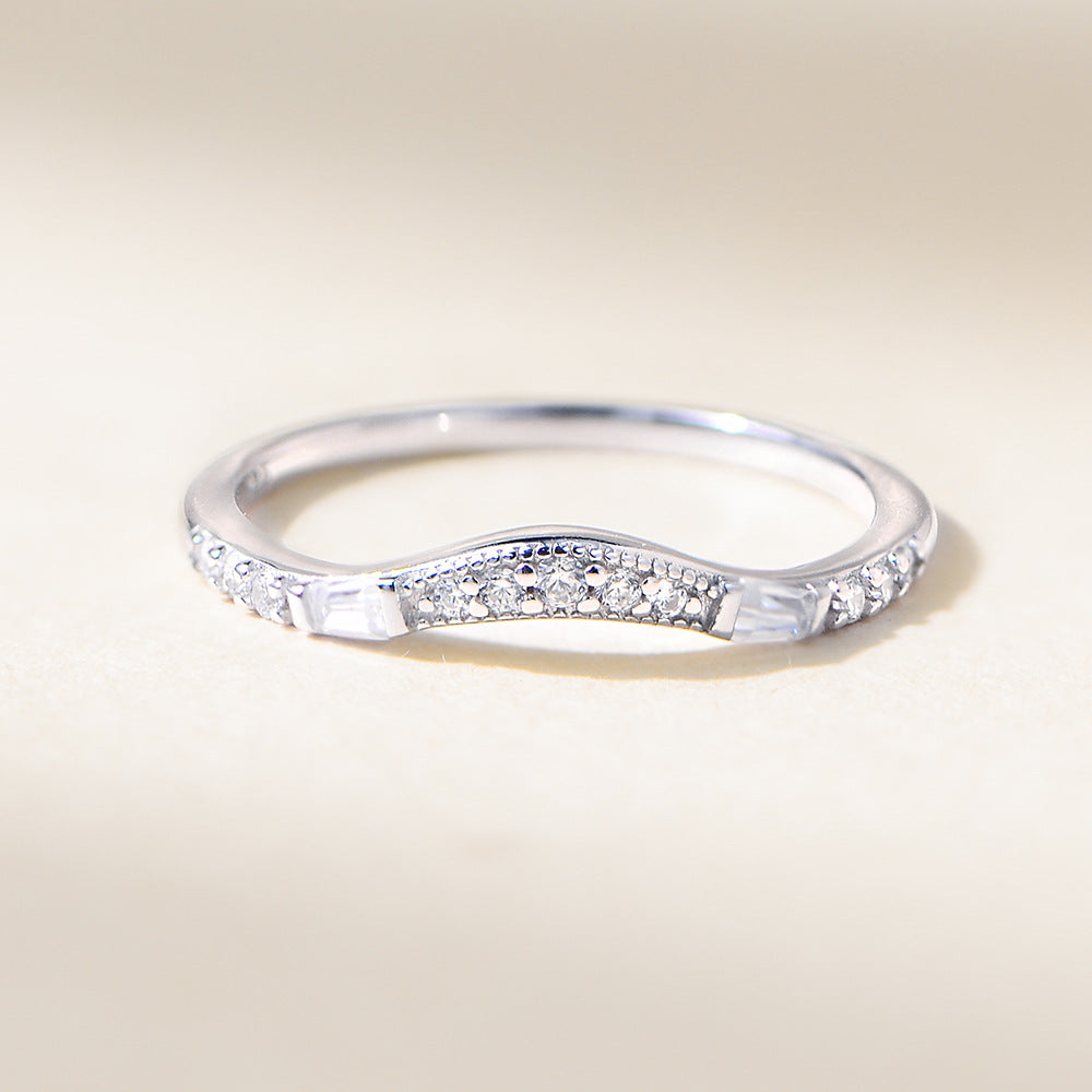 V-shaped Crown Sterling Silver Band