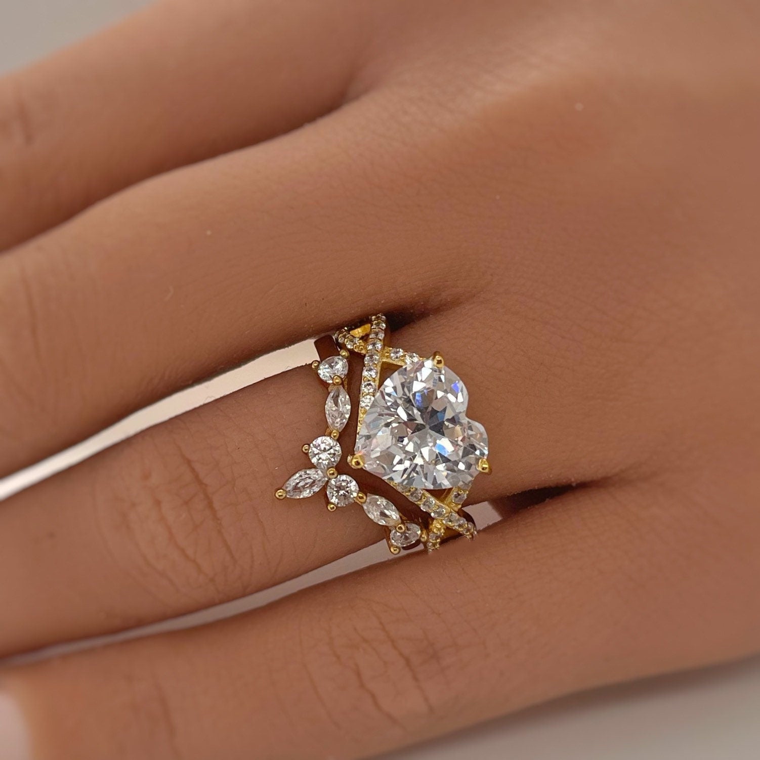 2Pcs 5.0ct Heart Cut Infinity Ring Split Shank Wedding Ring Set in Sterling Silver