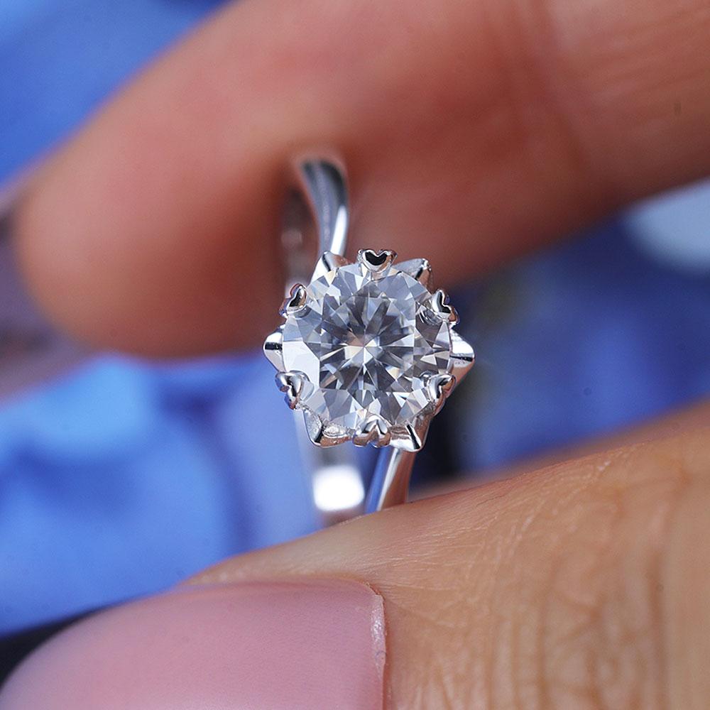 ShineofDiamond 1.0 CT Snowflake Design Round Cut Moissanite Ring
