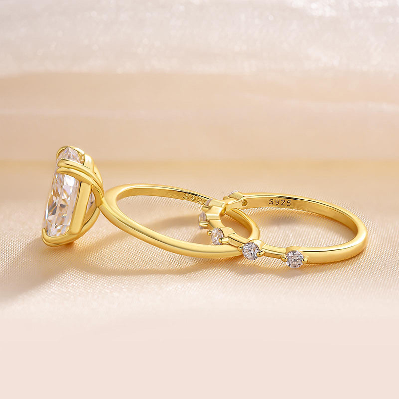 2Pcs Oval Cut Golden Tone Wedding Ring Bridal Set In Sterling Silver