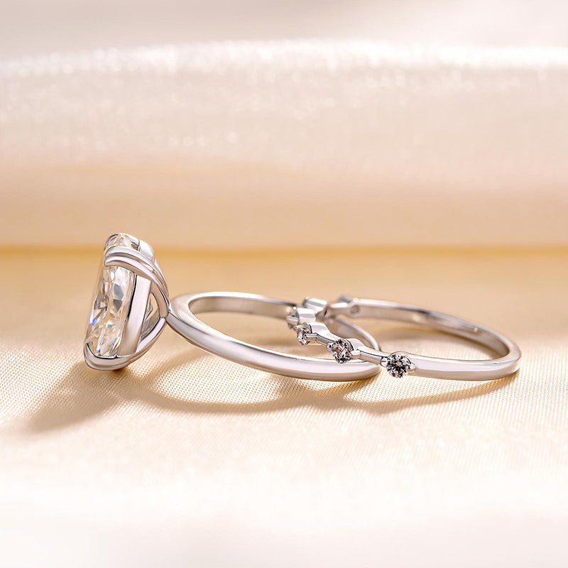 2Pcs Oval Cut Golden Tone Wedding Ring Bridal Set In Sterling Silver