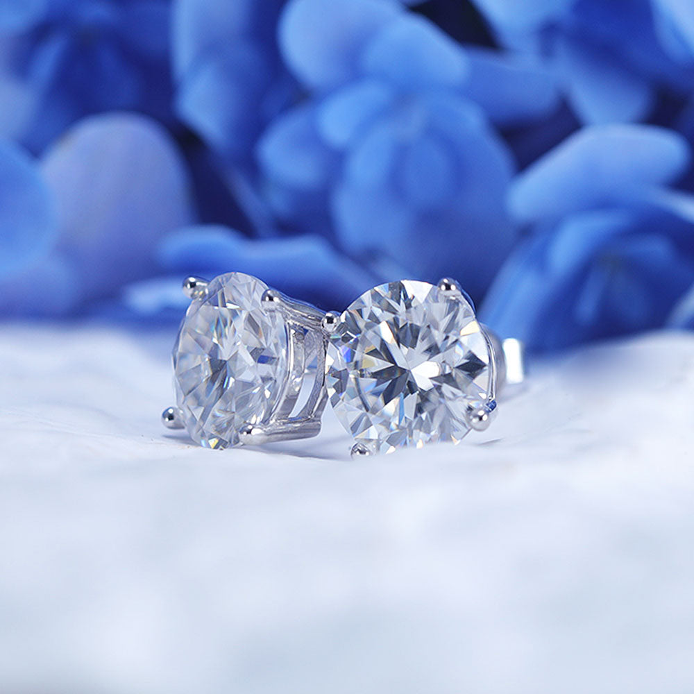 Classic 4 Prong Round Cut D Color Moissanite Stud Earrings