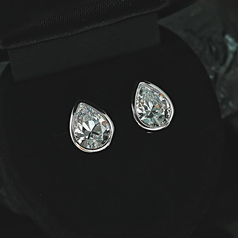 Luxury Oval Cut Sterling Silver Stud Earrinngs