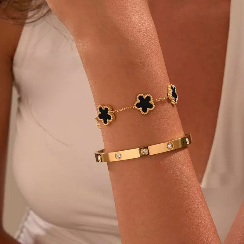 Four-leaf Clover Five-flower Bracelet