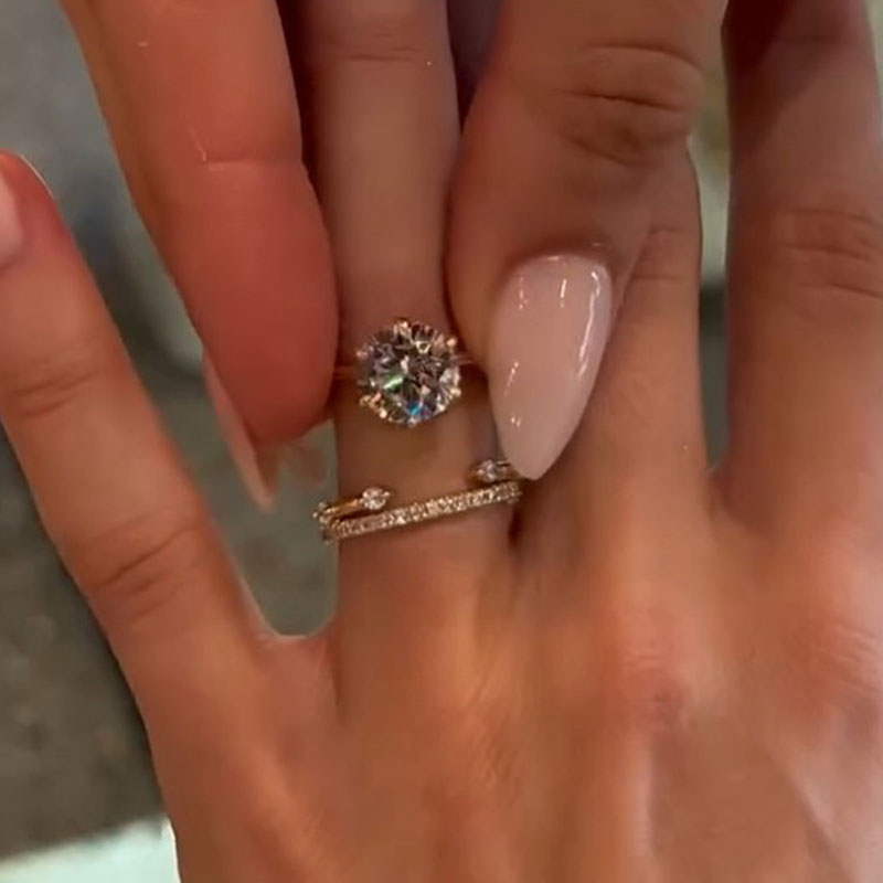 Gorgeous 4PCS Round Cut Sterling Silver Bridal Set