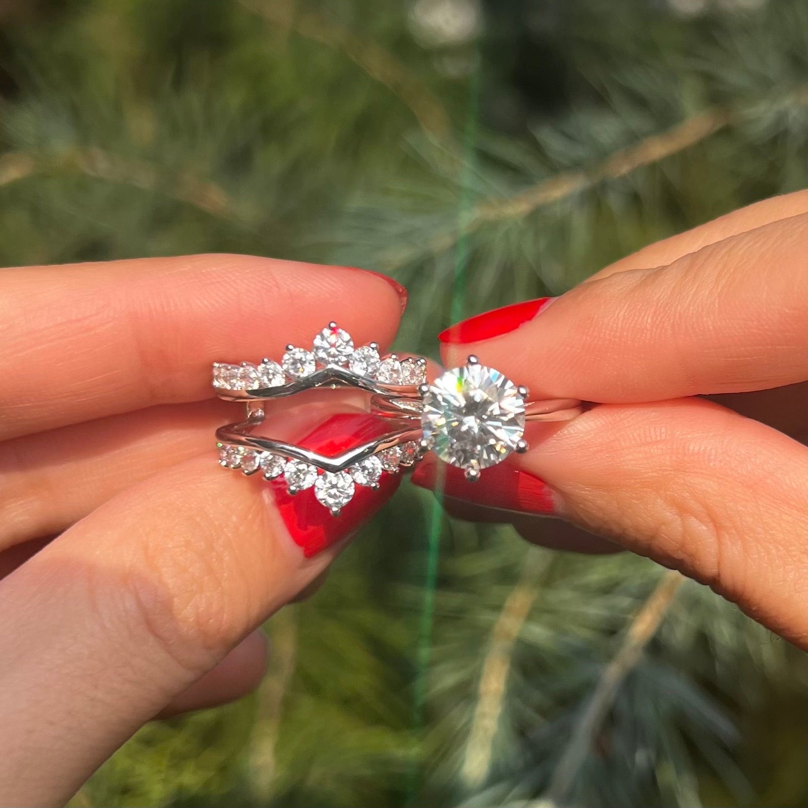 Exquisite 2 Pcs Round Cut Enhancer Wedding Bridal Set