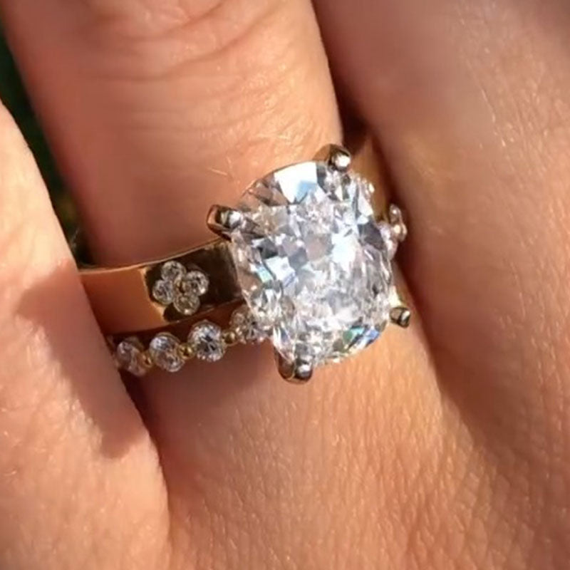 Sparkling 2PCS Cushion Cut Sterling Silver Bridal Set With Clover Design Band