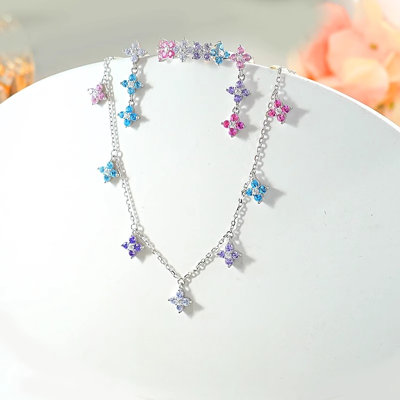 Floral Design Sterling Silver Ring in Silver Tone