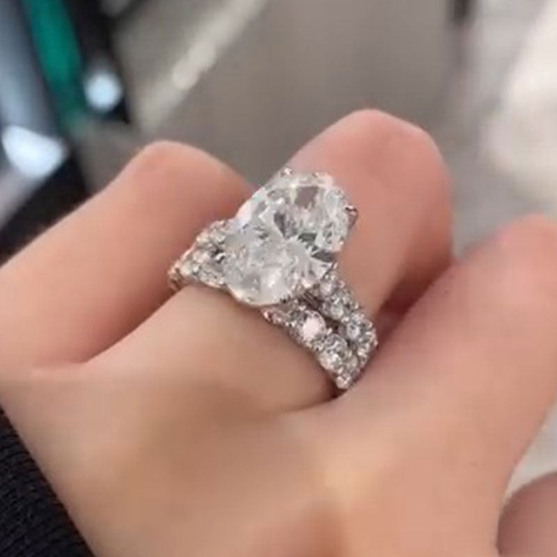 Gorgeous 2 Pcs Oval Cut Sterling Silver Bridal Set