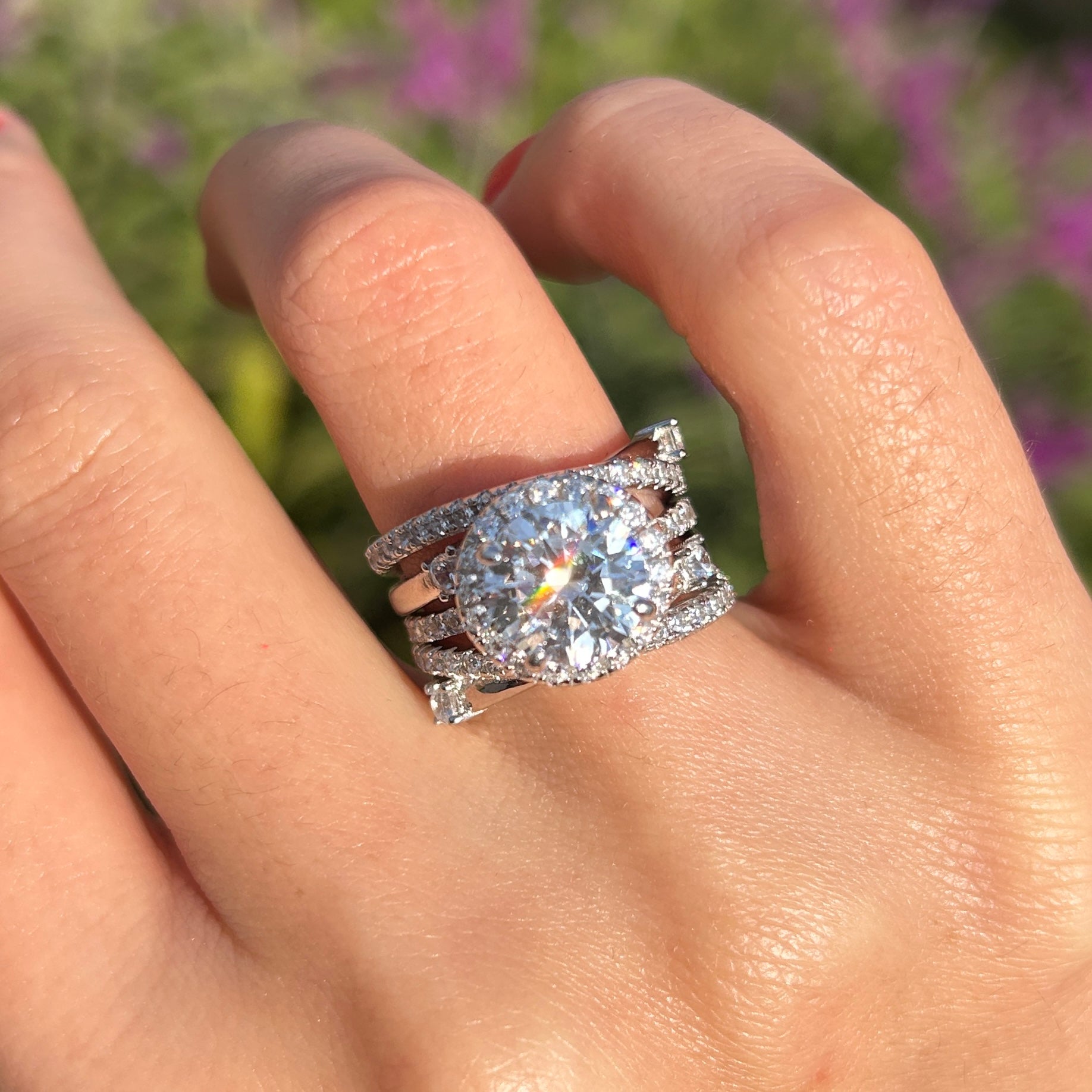 Luxury 2 Pcs Round Cut Halo Design With Insert Band Bridal Set