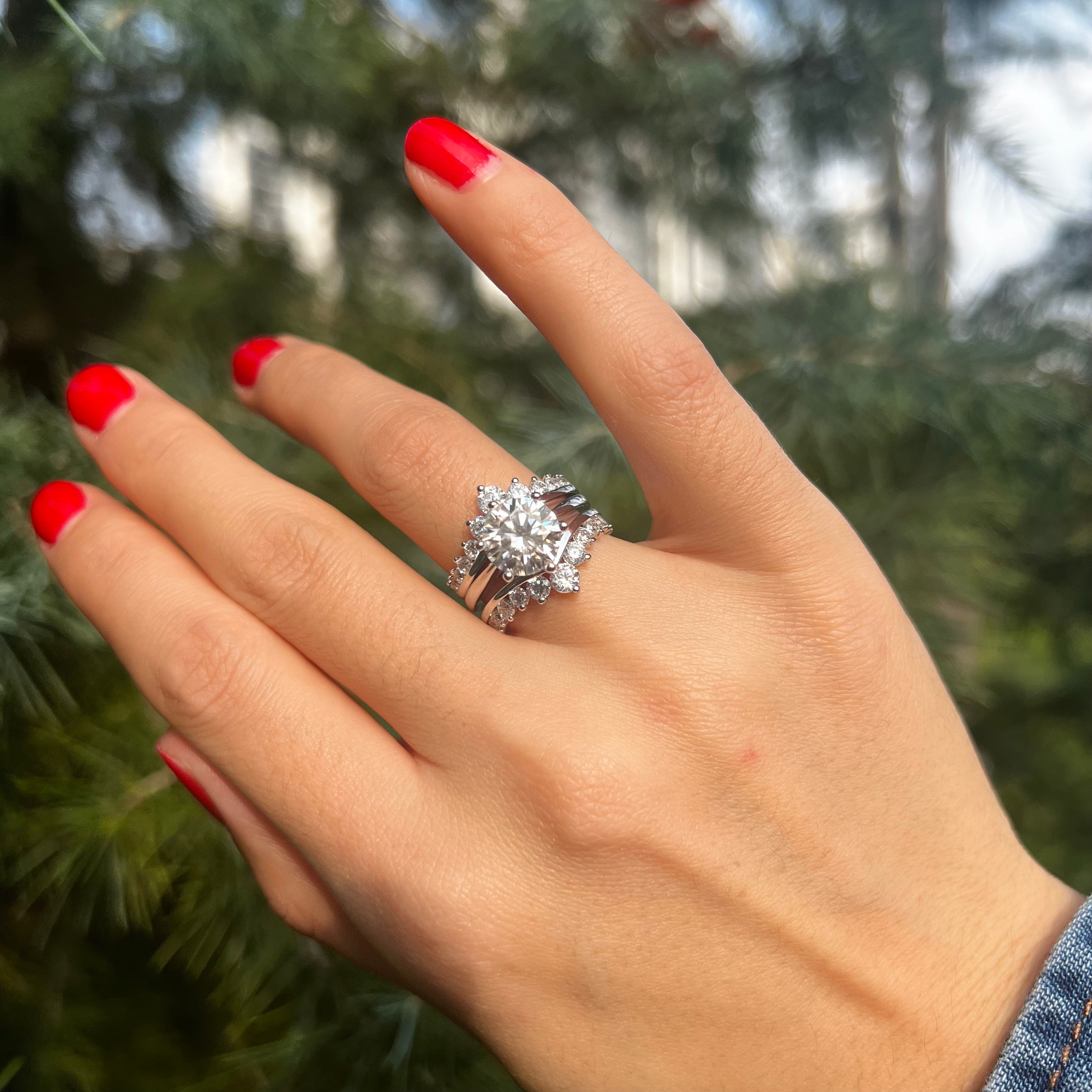 Exquisite 2 Pcs Round Cut Enhancer Wedding Bridal Set