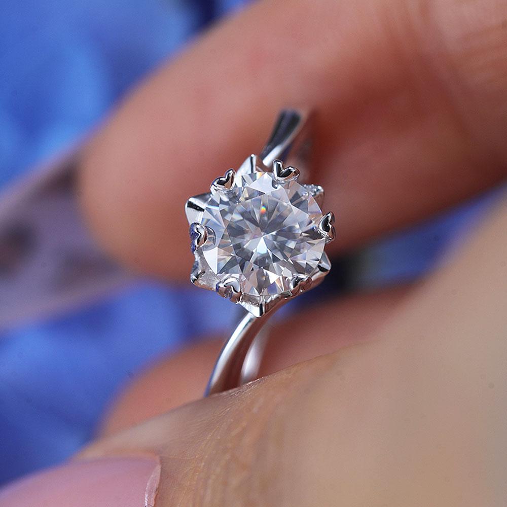 ShineofDiamond 1.0 CT Snowflake Design Round Cut Moissanite Ring
