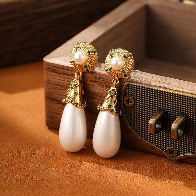 Luxury Vintage Flower Enamel Heart Earrings