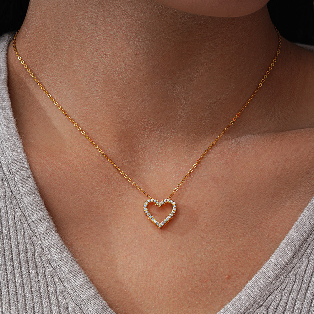 Classic Heart-Shaped Design 925 Sterling Silver Moissanite Necklace
