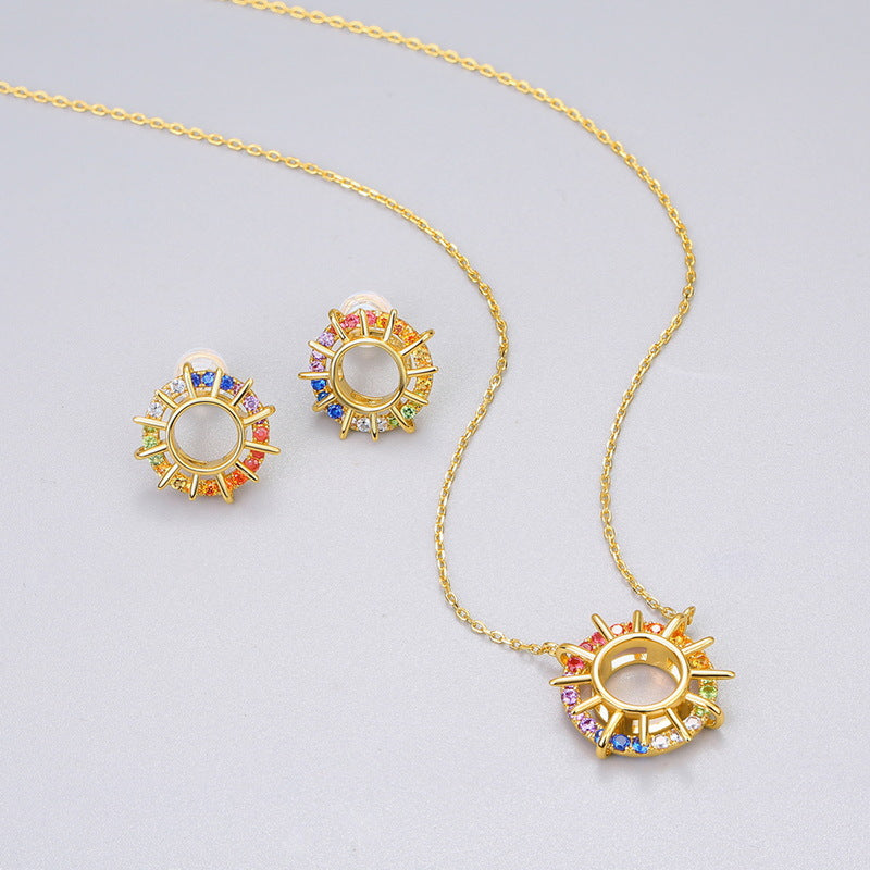 Special Sunflower Design Silver Necklace