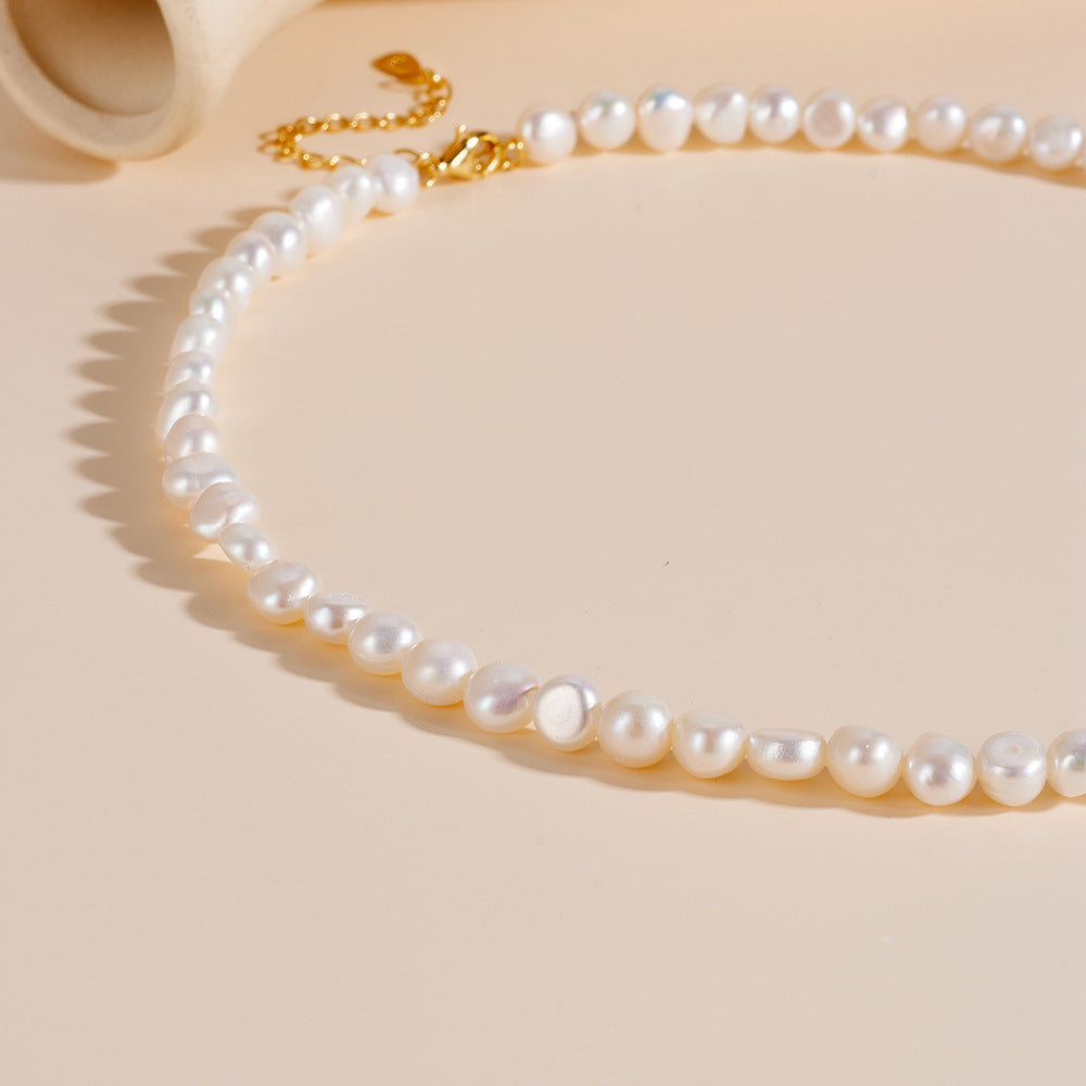 Elegant Pearls Necklace For Mom