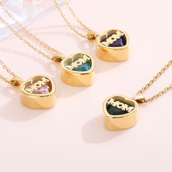Personalized  Heart Cut Pendant Necklace For Mom