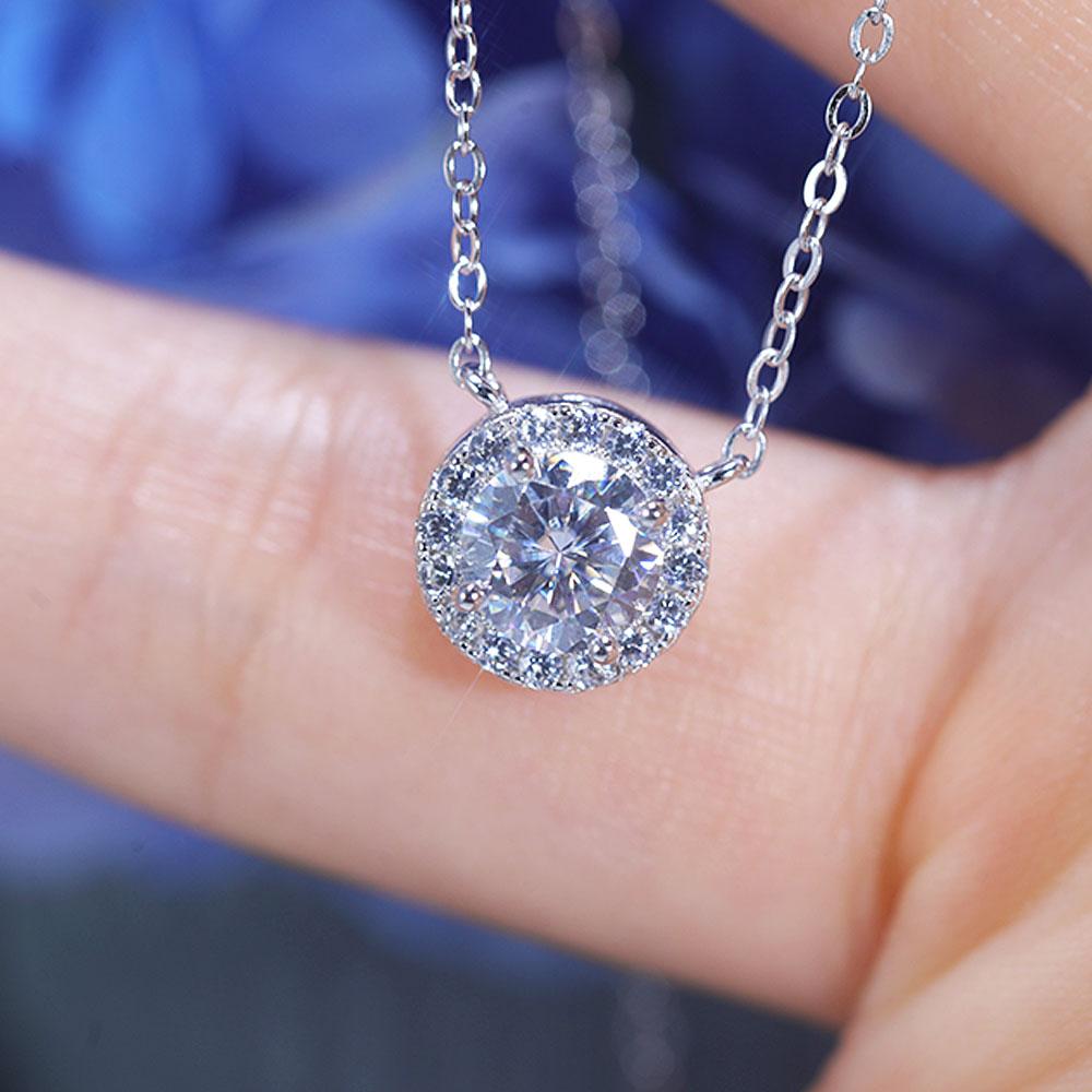 Classic 1.0 CT Round Cut Halo Design Moissanite Necklace