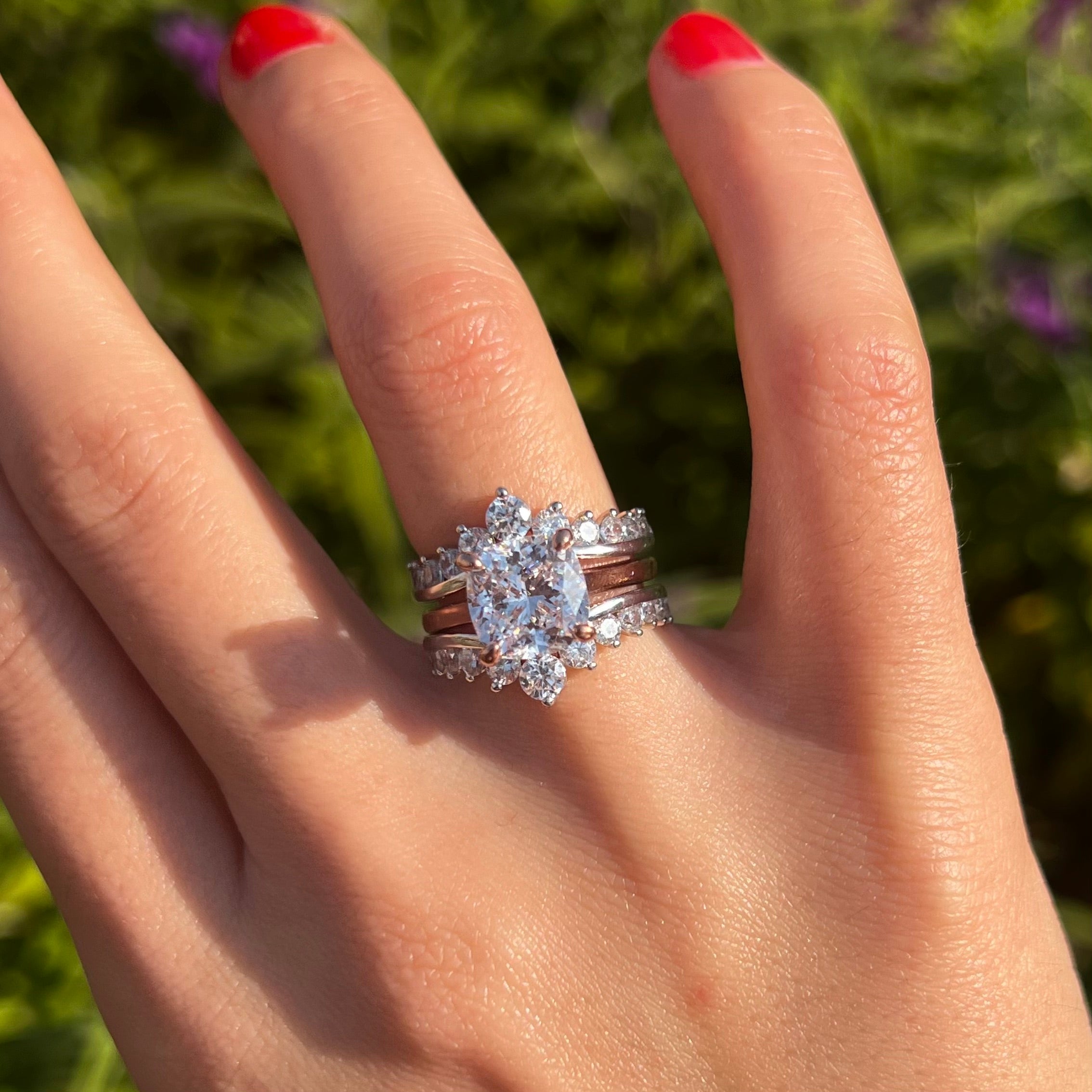 Luxury 2 Pcs Cushion Cut Halo Design With Insert Band Bridal Set