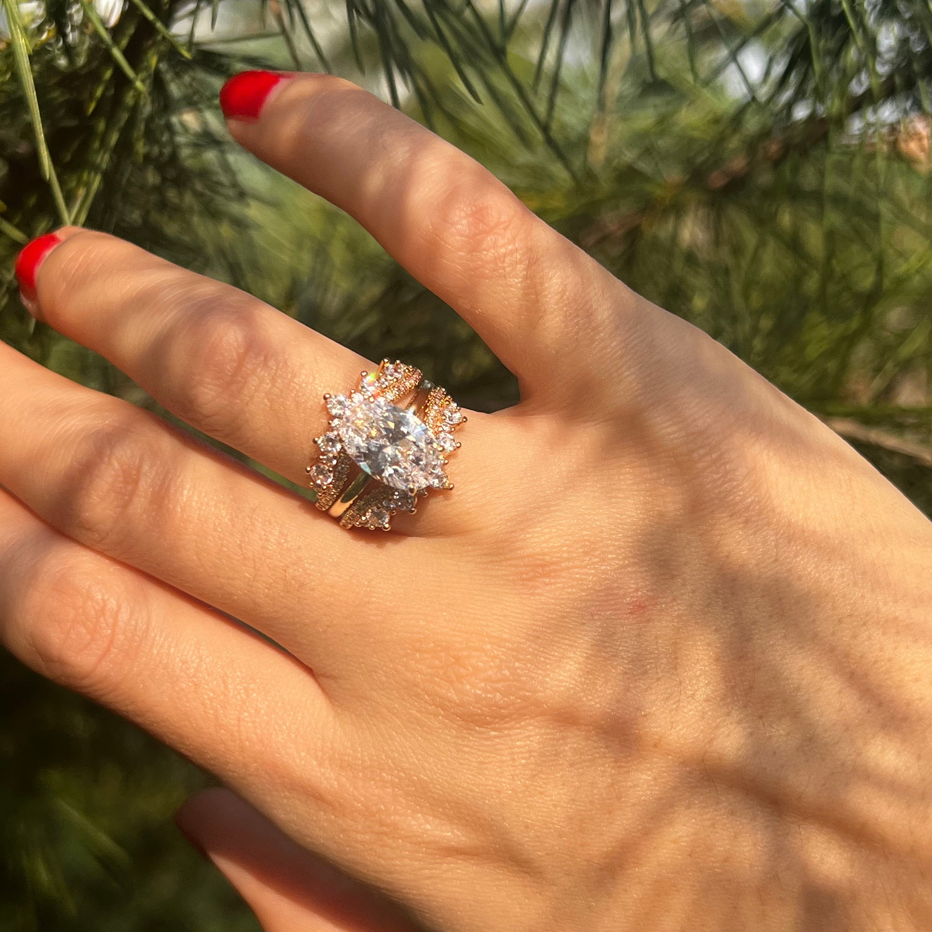 2 Pcs Hidden Halo Oval Cut Insert Bridal Set For Women