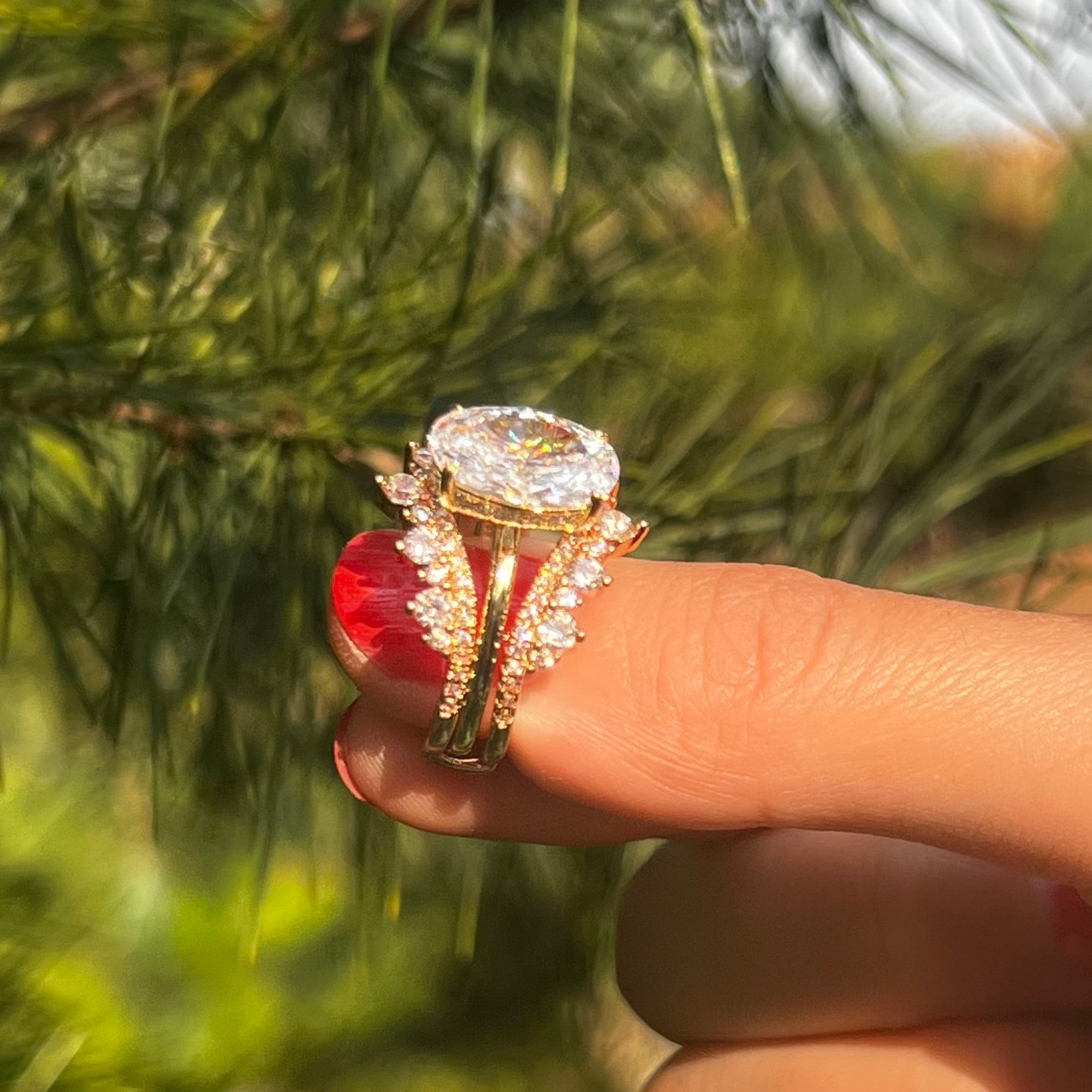 2 Pcs Hidden Halo Oval Cut Insert Bridal Set For Women