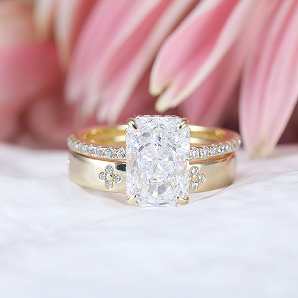 Exquisite Radiant Cut Ring Set with Clover Design Band