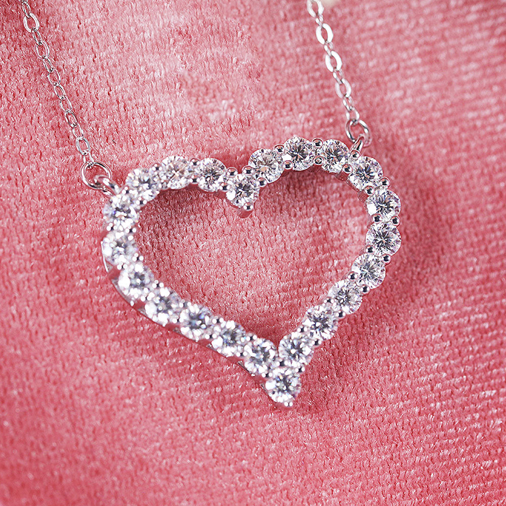 Hallow Heart Shape Design Moissanite Pendant Necklace