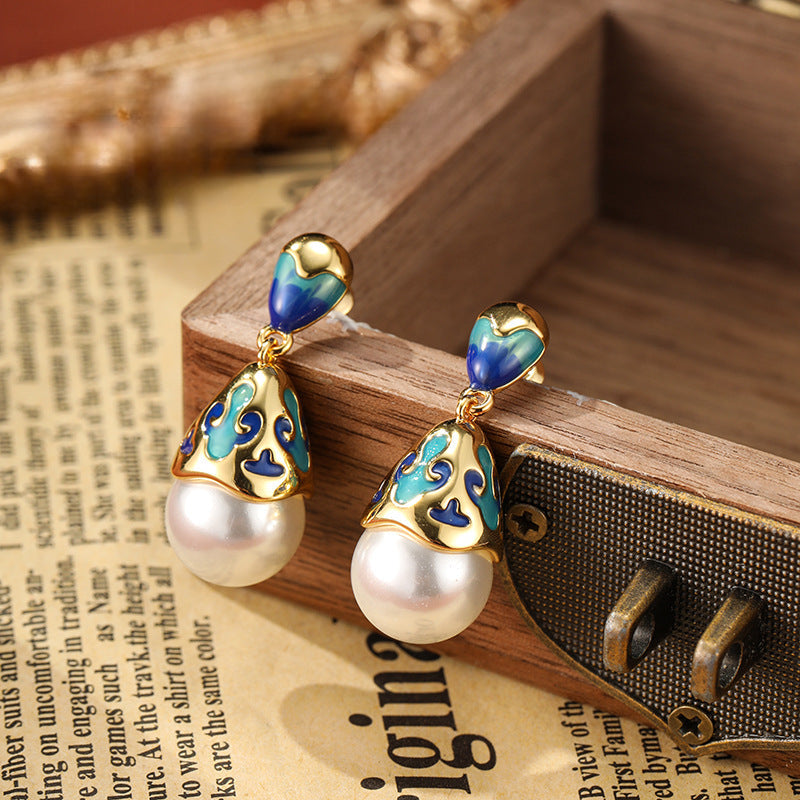 Luxury Vintage Flower Enamel Heart Earrings