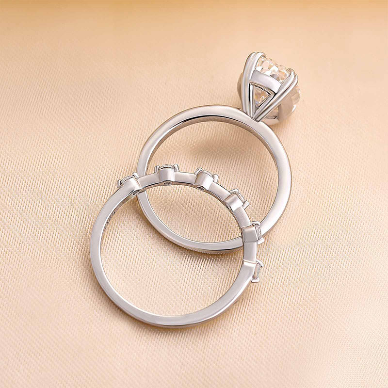 2Pcs Oval Cut Golden Tone Wedding Ring Bridal Set In Sterling Silver