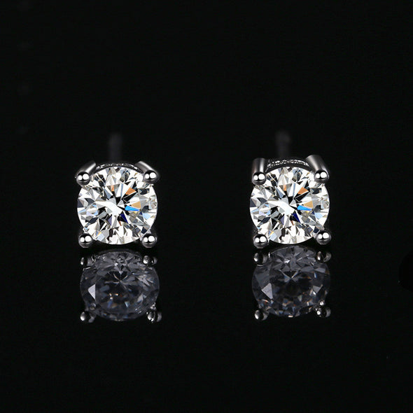 Special Sale | Classic 4 Prong/Round Moissanite Stud Earrings